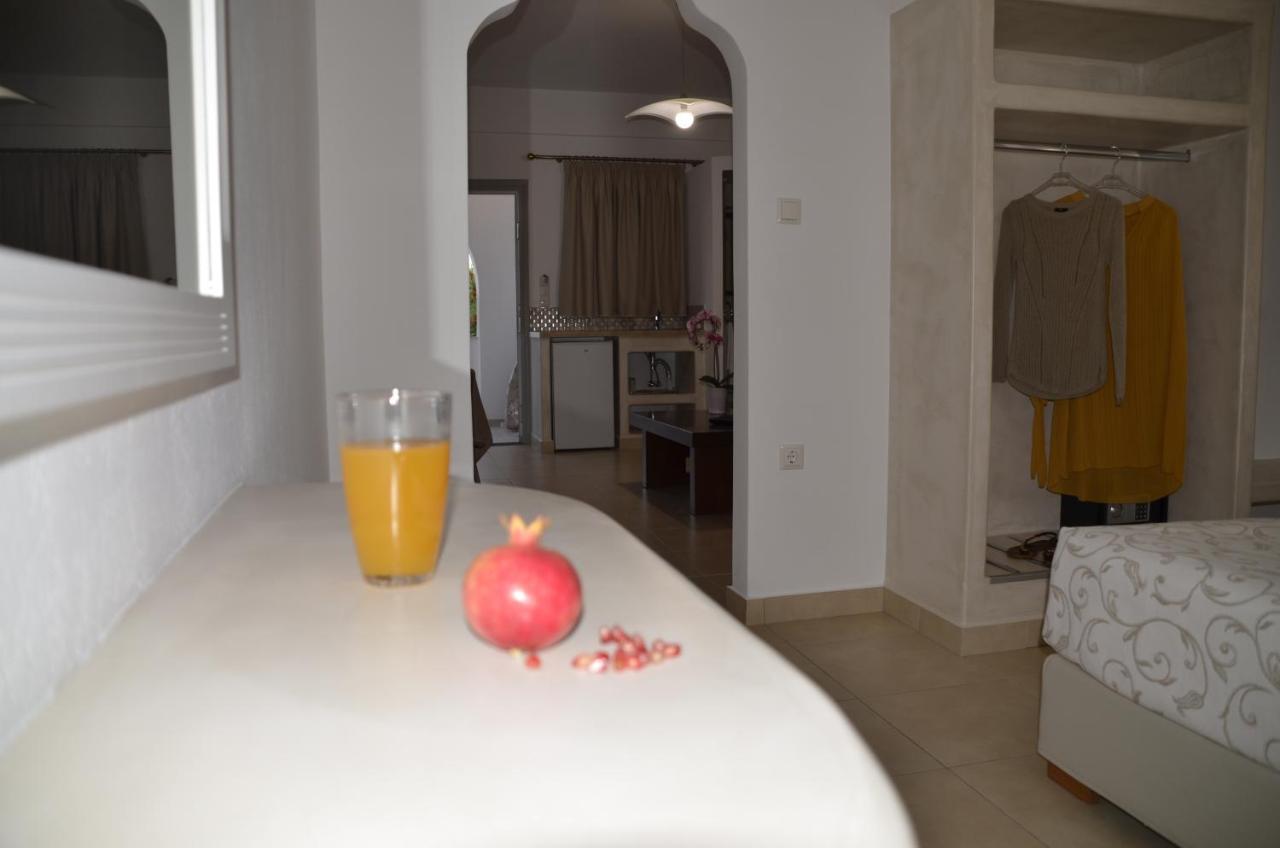 Hotel Niovi à Fira  Extérieur photo