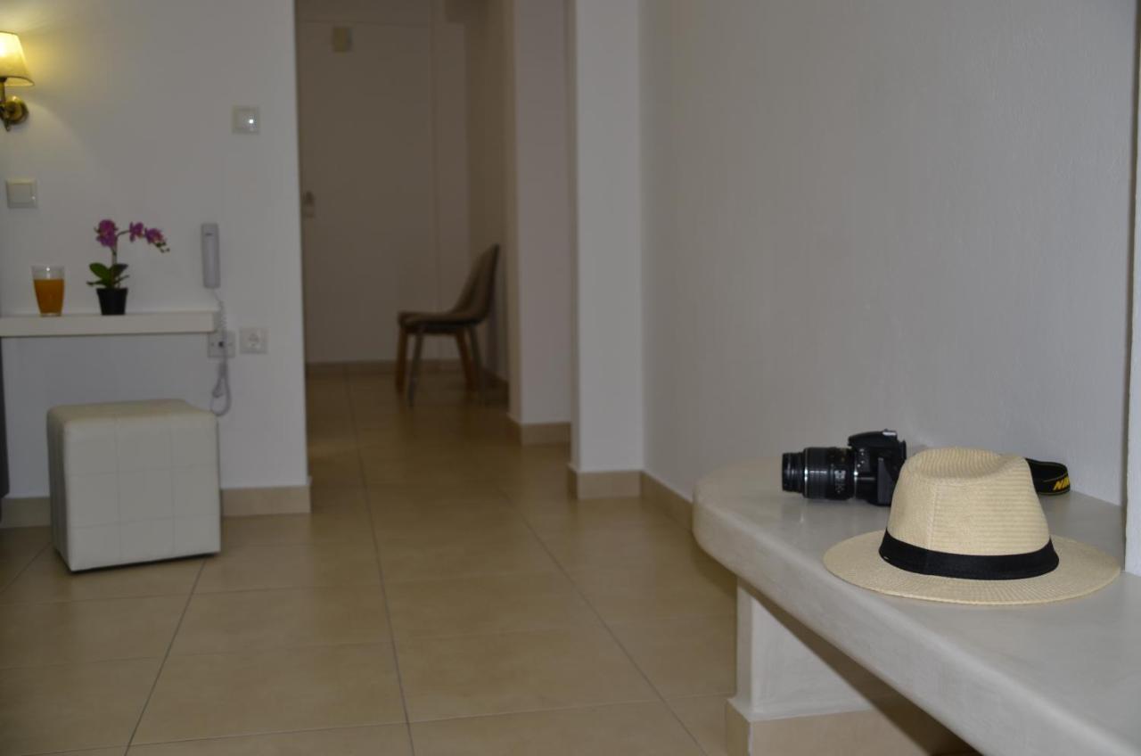 Hotel Niovi à Fira  Extérieur photo
