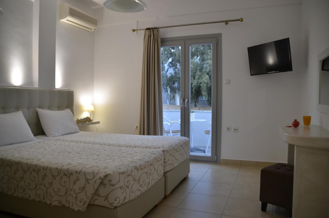 Hotel Niovi à Fira  Extérieur photo