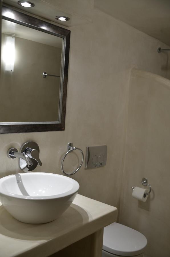 Hotel Niovi à Fira  Extérieur photo