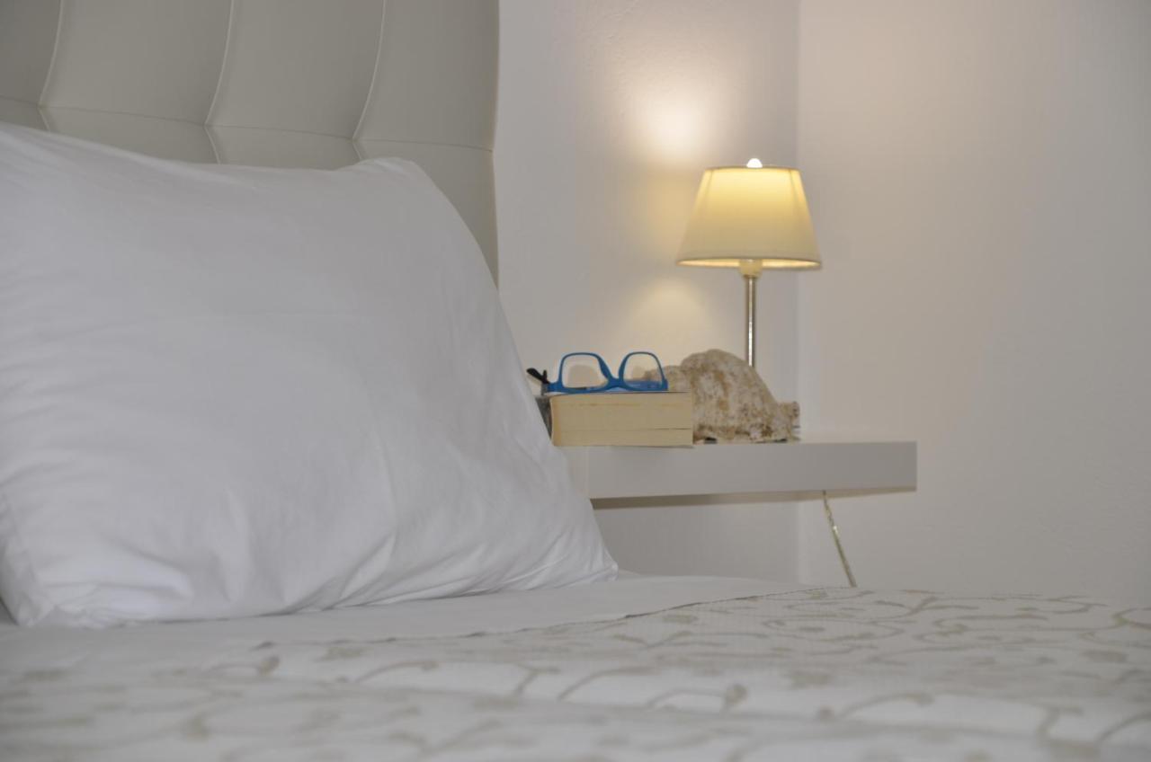 Hotel Niovi à Fira  Extérieur photo