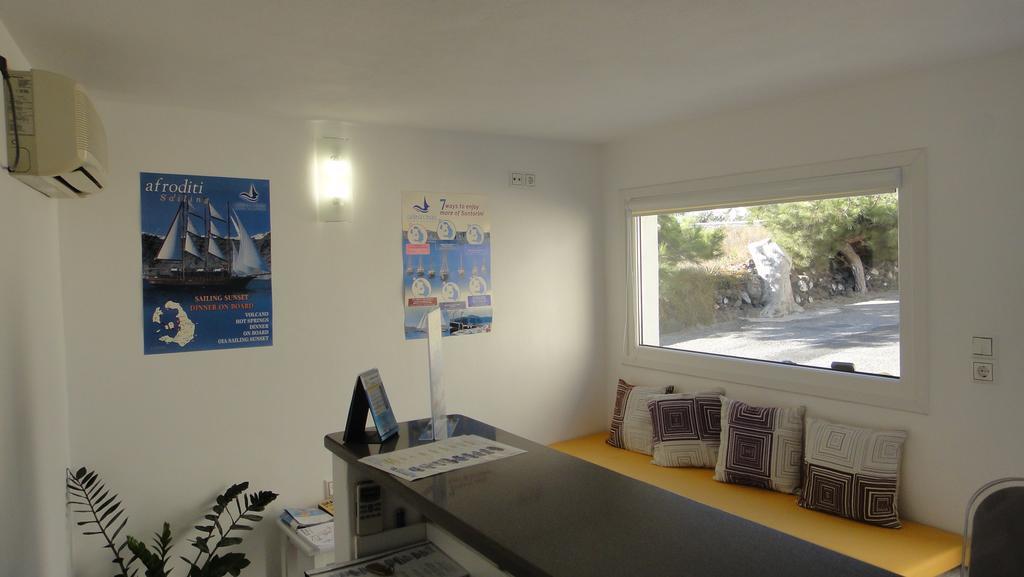 Hotel Niovi à Fira  Extérieur photo